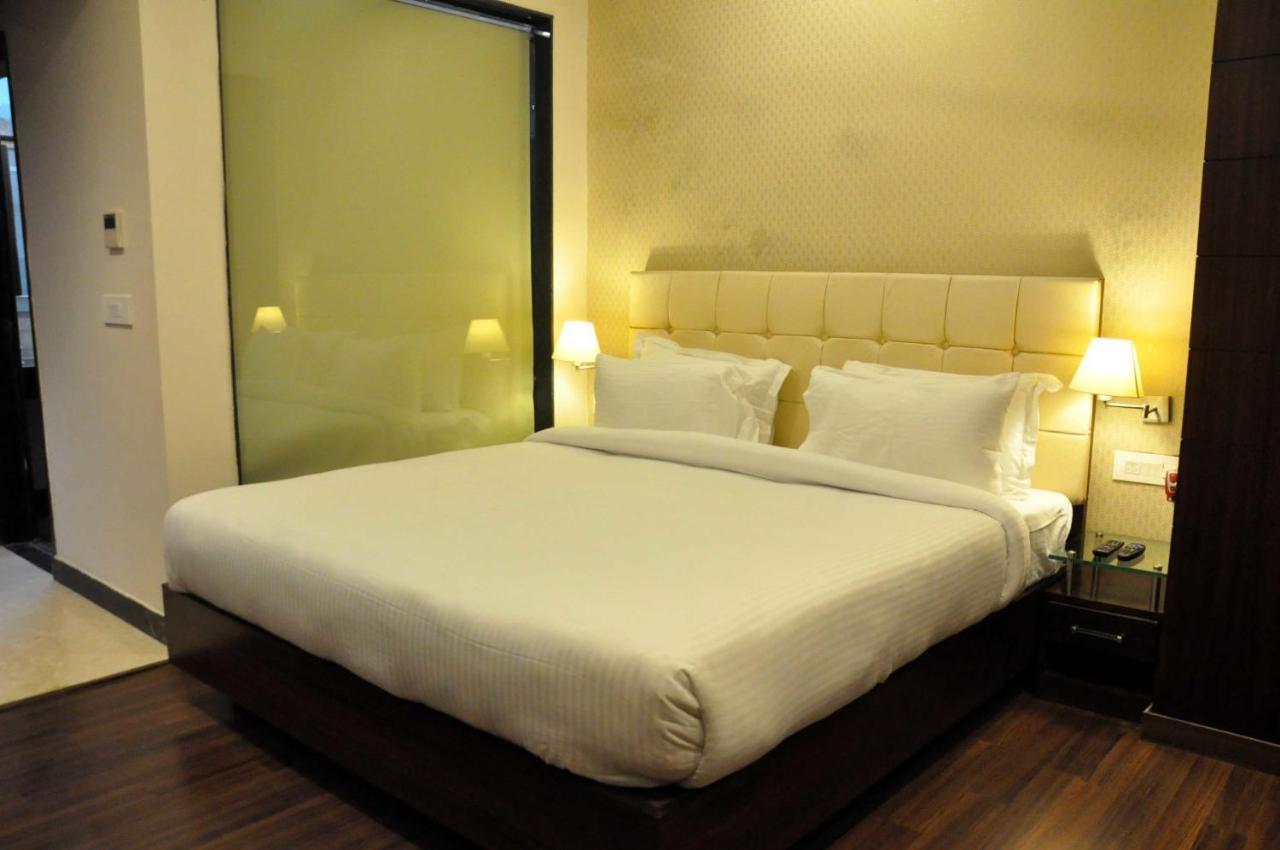 The Westinn Varanasi Room photo